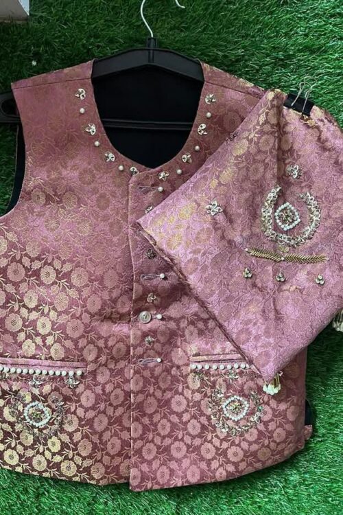 Women waistcoat and dhathu